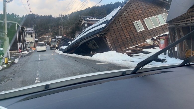 地震直後の被災地の様子
